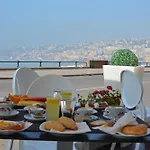 Partenope Relais Ξενοδοχείο 4*