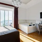 Ξενοδοχείο Partenope Relais 4*