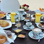 Ξενοδοχείο Partenope Relais