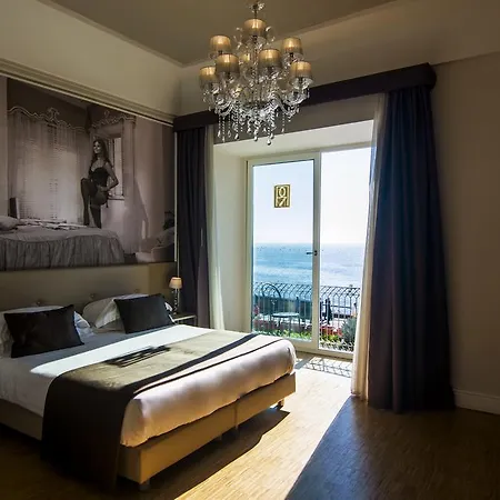 Partenope Relais Napoli