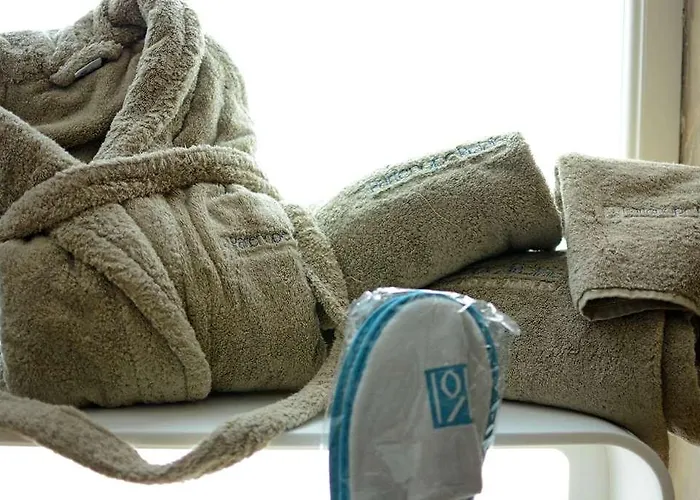 Partenope Relais Hotel 4*