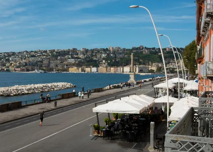 Partenope Relais Hotel 4*