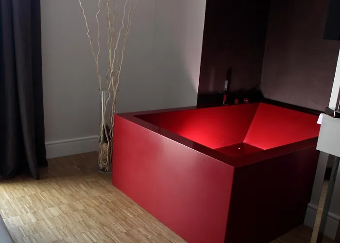 Hotel Partenope Relais 4*