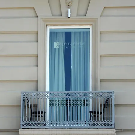 Partenope Relais נאפולי
