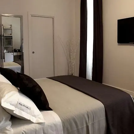 Partenope Relais Neapel