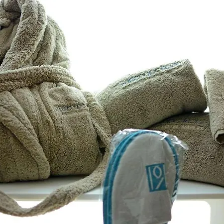 Partenope Relais Hotel 4*