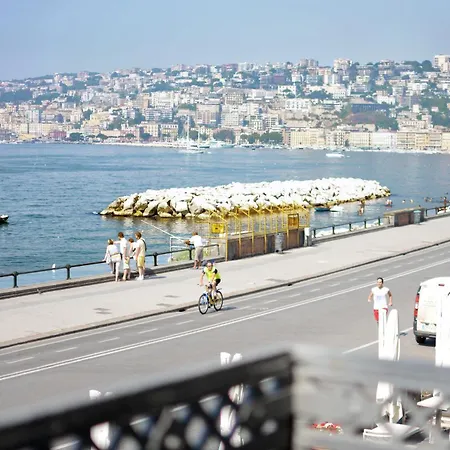 Partenope Relais 4* Neapel