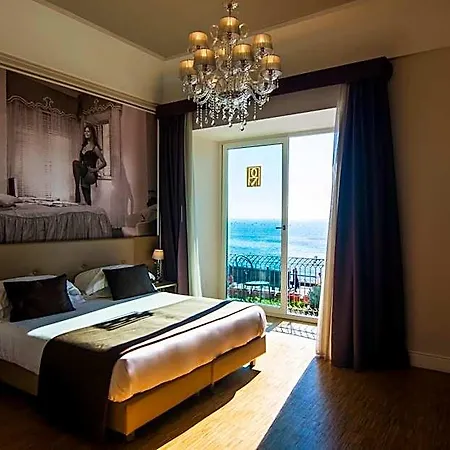 Partenope Relais 4* Nápoly