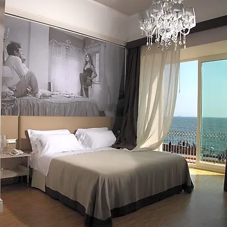 Partenope Relais 4*