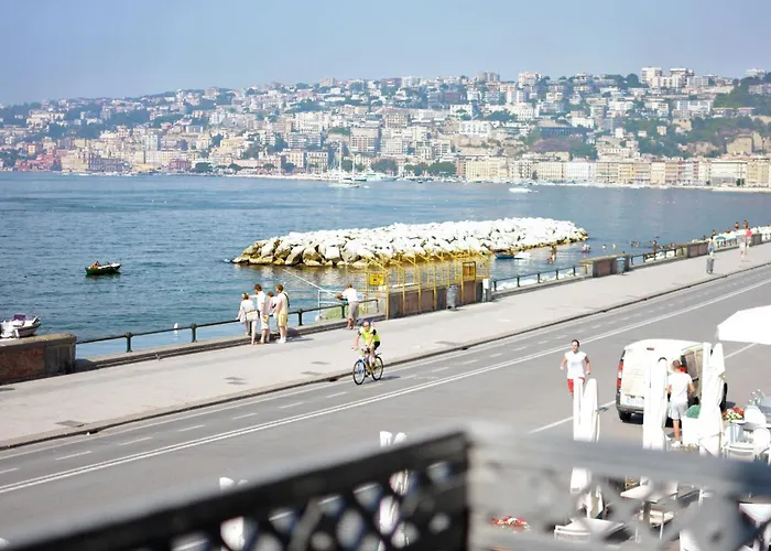 파르테노페 렐레 4* 나폴리