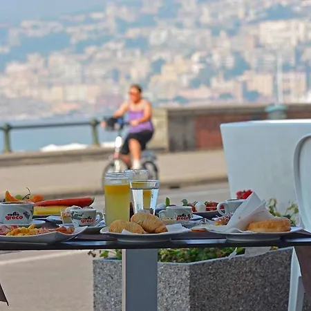 Partenope Relais Hotel