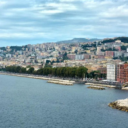 Partenope Relais Hotel 4*