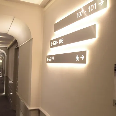 Partenope Relais Hotel 4*