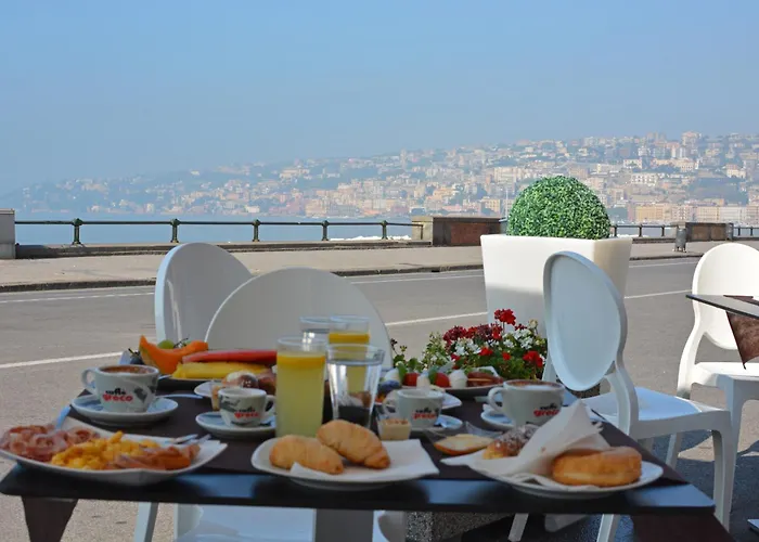 Partenope Relais Hotel 4*